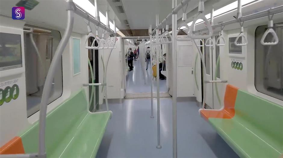 Shanghai coronavirus vlog: Unmasking myths and riding the quiet Metro
