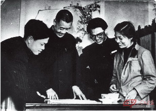 Pan Tianshou and his students at his residence in Hangzhou in the 1950s.